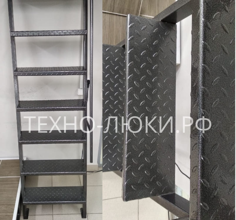 Металлическая лестница в подвал в Томске