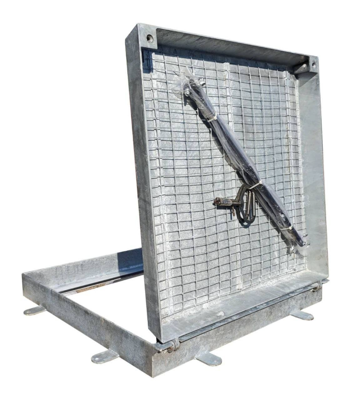 Люк под брусчатку оцинкованный 1000х1000